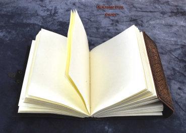 Antik braunes Schattenbuch Pentagramm Mandala