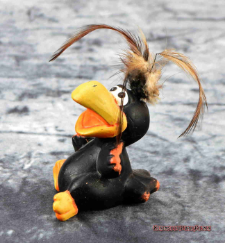 Hexenshop Dark Phönix Vintage Lachend winkende schwarze Rabe Figur mit Federn Keramik