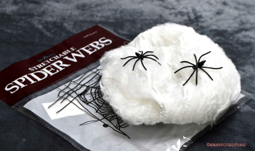 Hexenshop Dark Phönix Weißes Kleines Deko Dehnungs Spinnennetz mit zwei schwarzen Spinnen