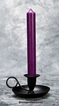 Hexenshop Dark Phönix Dunkelviolett Durchgefärbte Ritualstabkerze