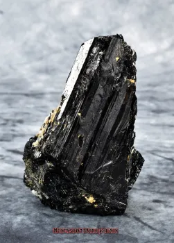 Hexenshop Dark Phönix Schwarzer Turmalin Schörl Rohstein 822 g Halbedelstein