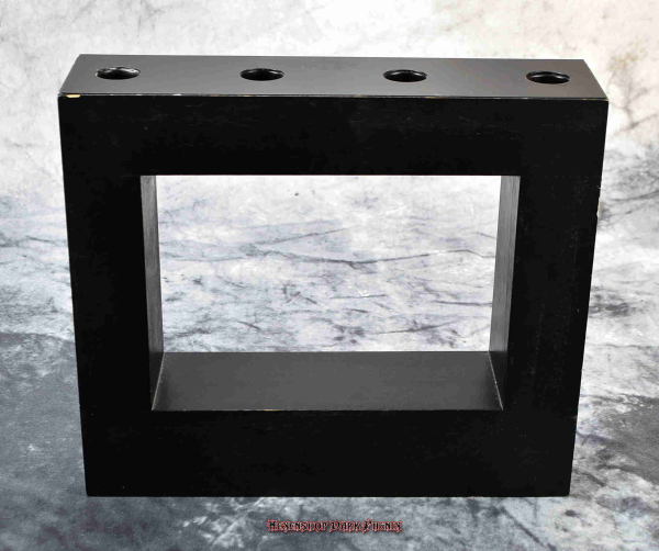Hexenshop Dark Phönix Vintage Schwarzer Viereckiger vierer Stabkerzenhalter aus Holz