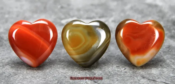 Hexenshop Dark Phönix Karneol Herzen Halbedelstein