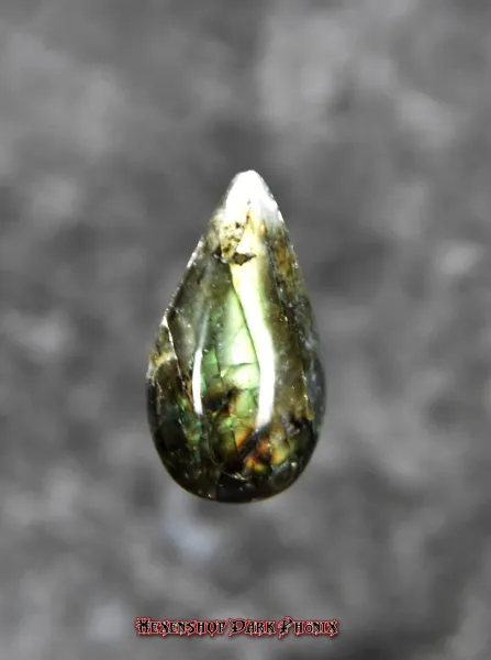 Hexenshop Dark Phönix Labradorit Drop Shape Anhänger