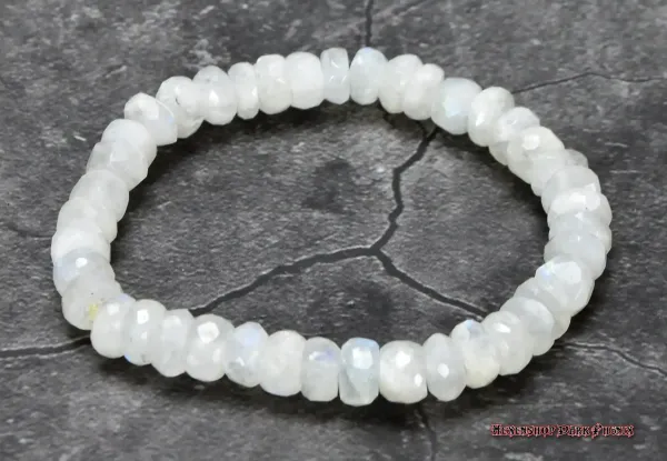 Hexenshop Dark Phönix Regenbogen Mondstein Facettenschliff Armband Ø 8mm