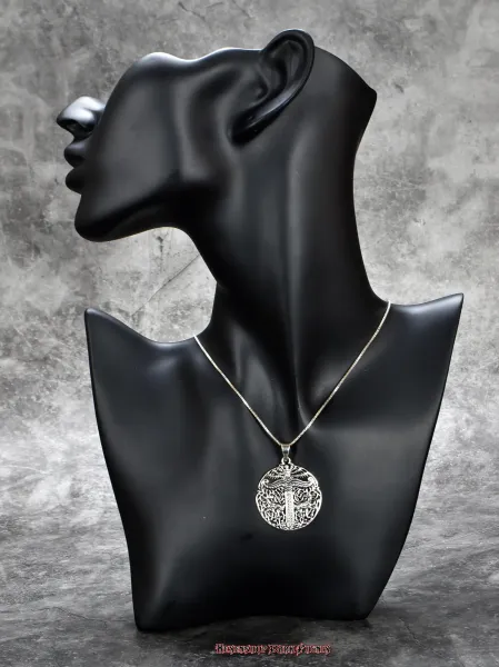 Hexenshop Dark Phönix Runder Irminsul mit Hirschen und Adler Anhänger 925er Silber