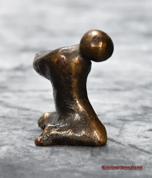 Hexenshop Dark Phönix Vintage Bronze Skulptur Kerzenständer Kniender Junge