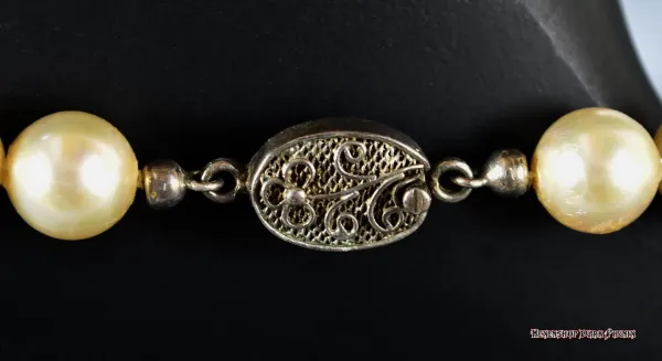 Hexenshop Dark Phönix Vintage Granat Perlen Collier mit floraler Silberschließe